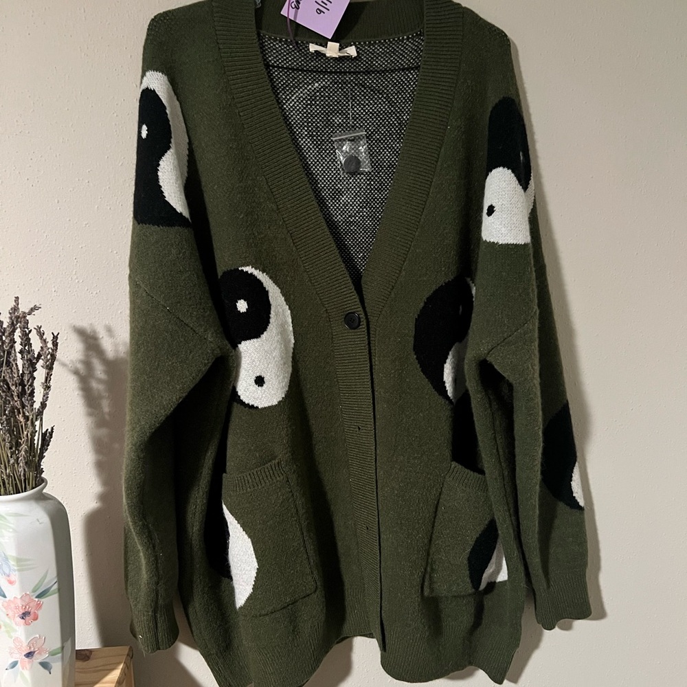 ✨SOLD✨ Yin Yang Olive Cardigan Sweater